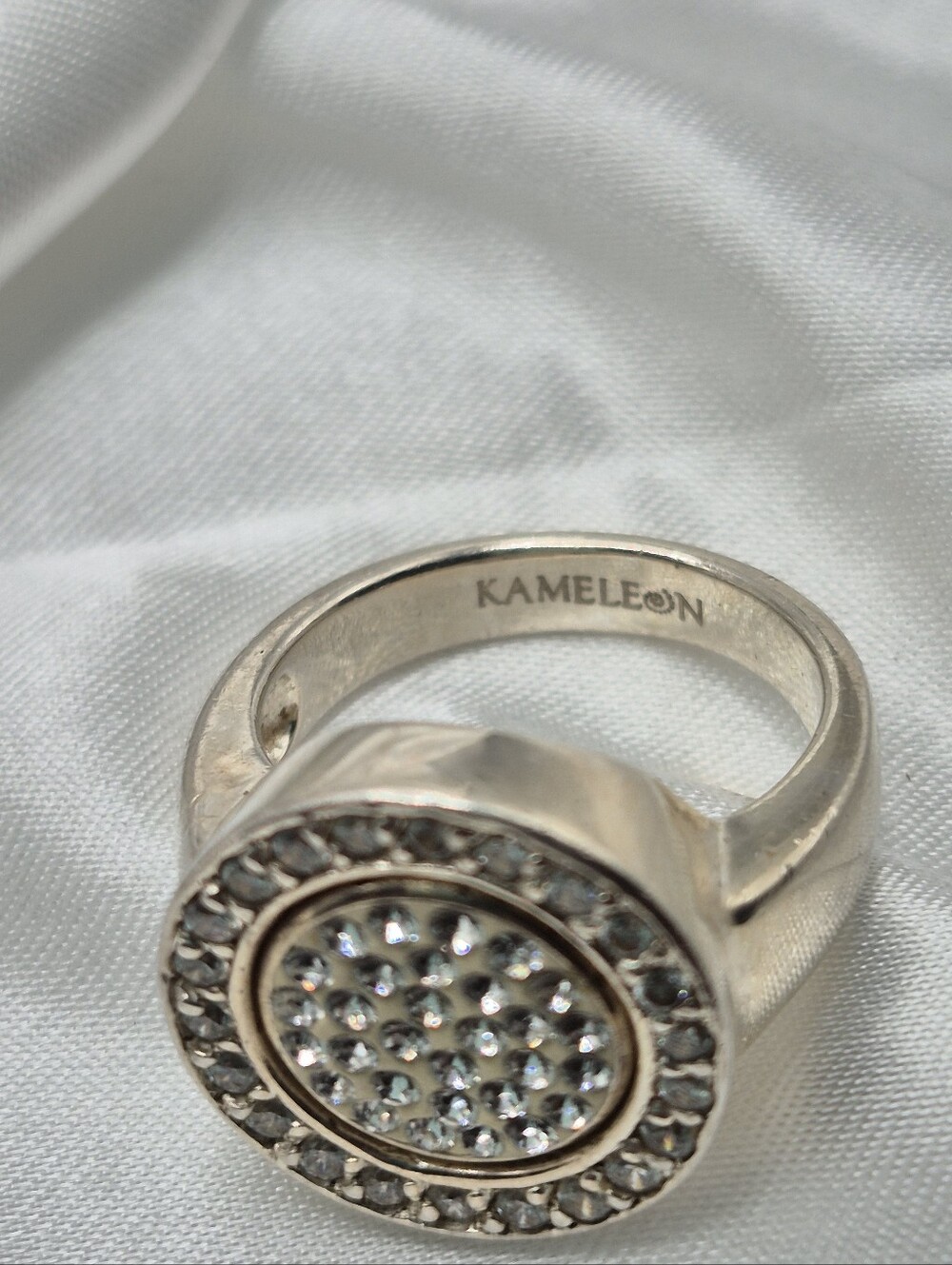 Kameleon Silver Crystal Halo Ring - Silver jewel Pop Ring Size 7.5